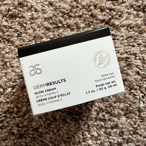Arbonne DermResults Glow Cream